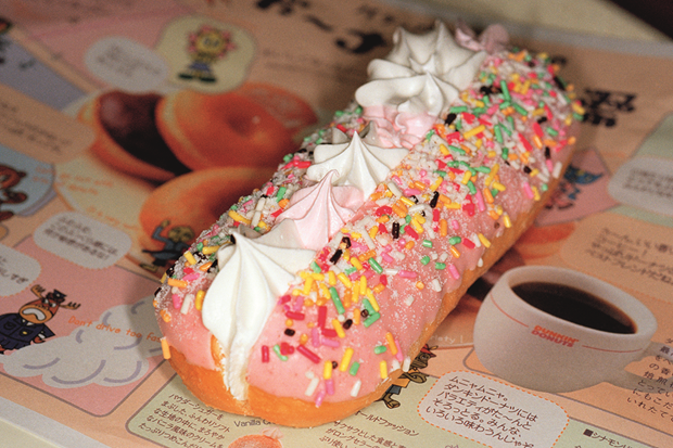 Martin Parr, Tokyo, Japan, 1998 © Martin Parr / Magnum Photos. Real Food, Martin Parr, Phaidon