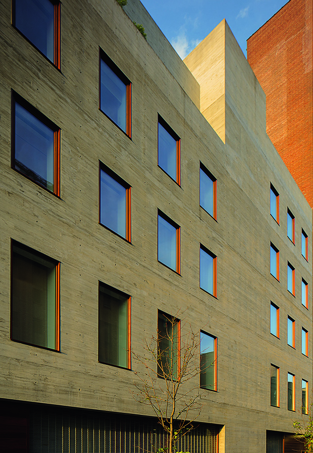 David Zwirner, 20th Street, New York, NY, USA, by Selldorf Architects 2013. Photo: Todd Eberle