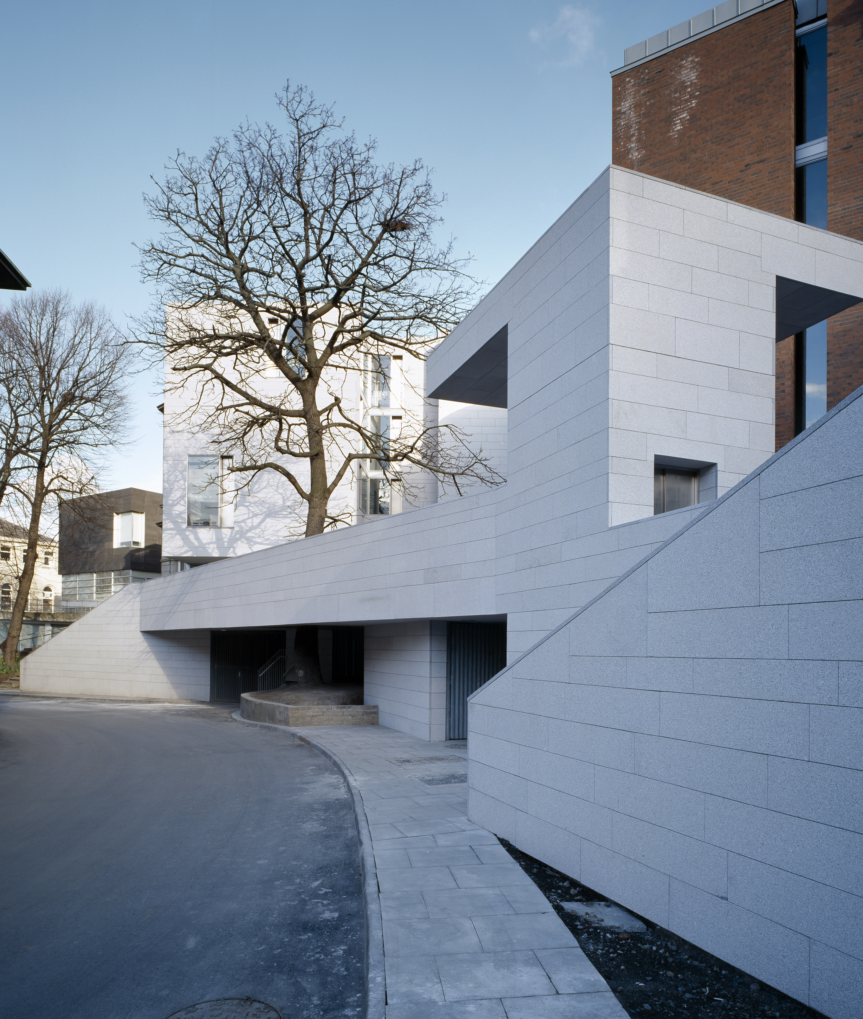 Department of Mechanical and Manufacturing Engineering, Second Addition, Trinity College Dublin, Dublin, Grafton Architects, 2000–6. Picture credit: Ros Kavanagh 