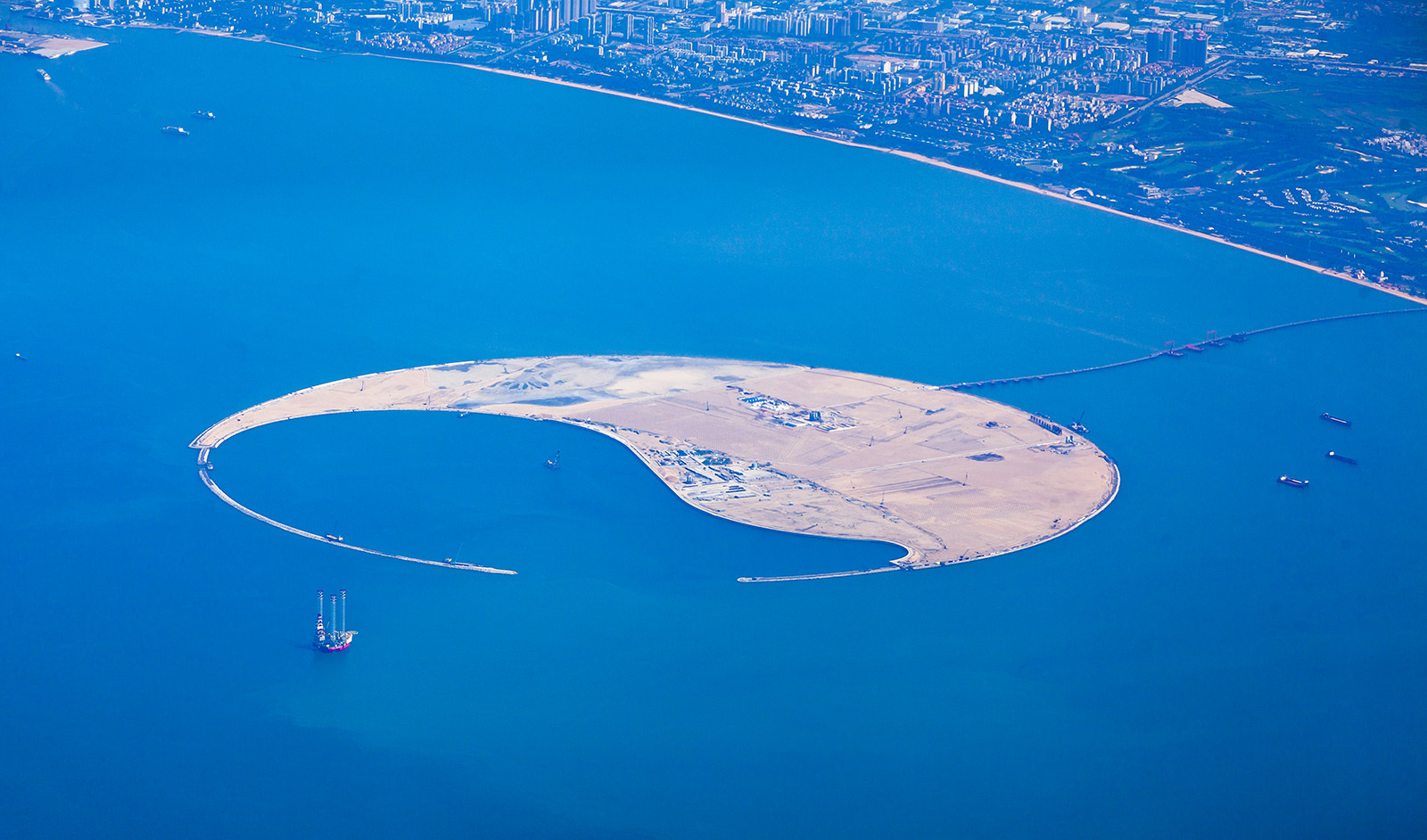 The island as it currently stands in Haikou Bay. Image courtesy of Hainan Airlines Group