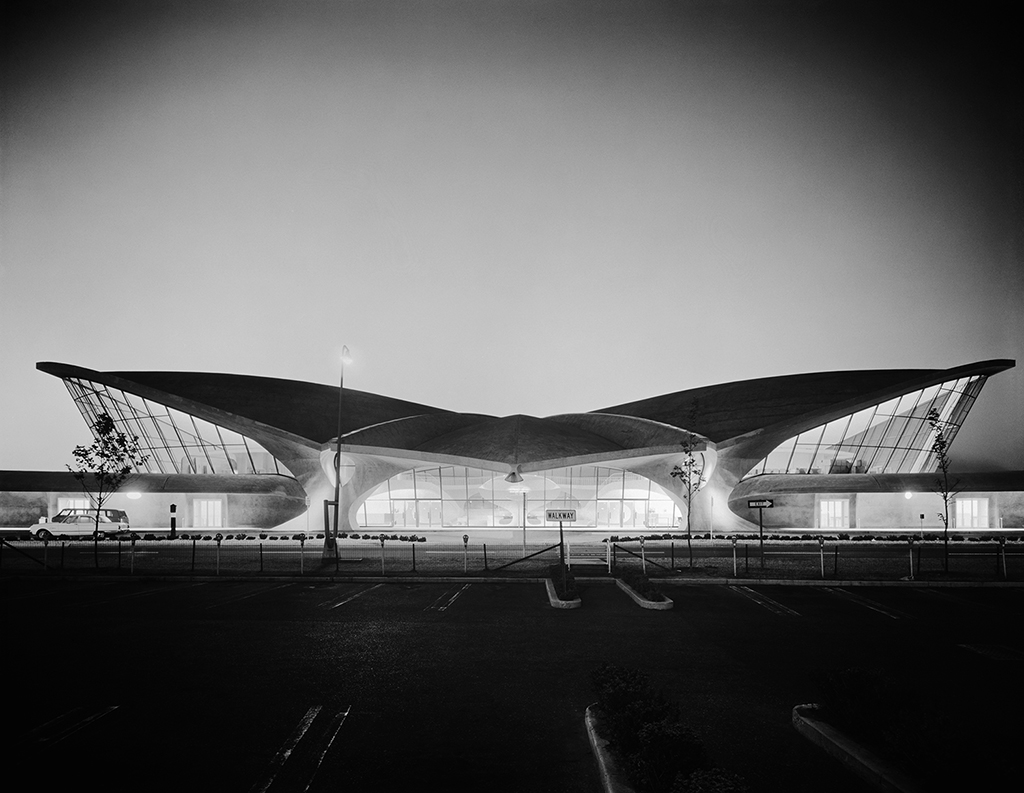 Ezra Stroller (American, 1915–2004). TWA Terminal at Idlewild, now JFK Airport, Eero Saarinen, New York, New York, 1962. Chromogenic print, 20 1/4 x 24 1/4 in. Courtesy Yossi Milo Gallery, New York. © 2018 Estate of Ezra Stoller/Esto