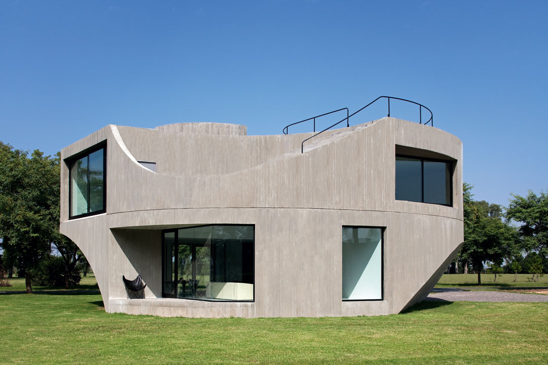 View House, Rosário, Argentina, 2009, by Sharon Johnston, Johnston Marklee. As reproduced in Breaking Ground: Architecture by Women