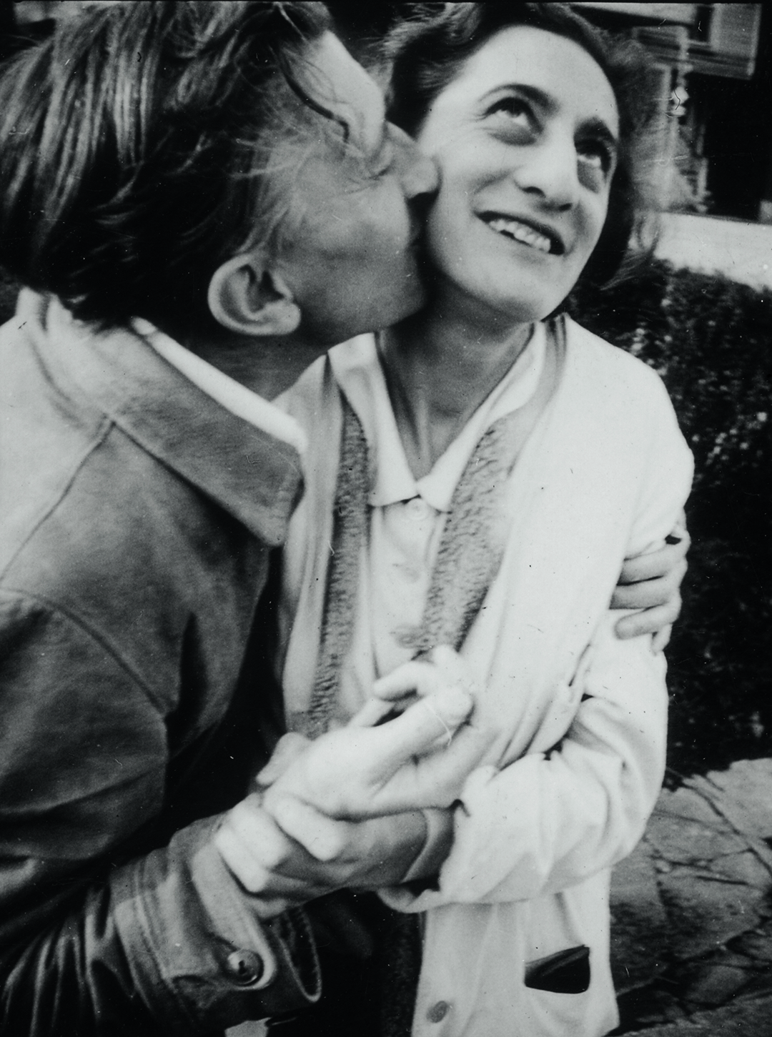 Josef and Anni Albers, c. 1935. Courtesy and copyright © 2020 The Josef and Anni Albers Foundation/Artists Rights Society (ARS), New York/DACS, London 