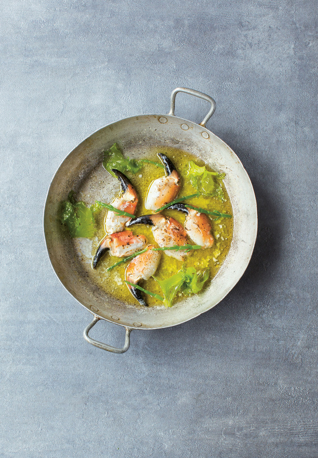 Crab Claws with Seaweed and Samphire