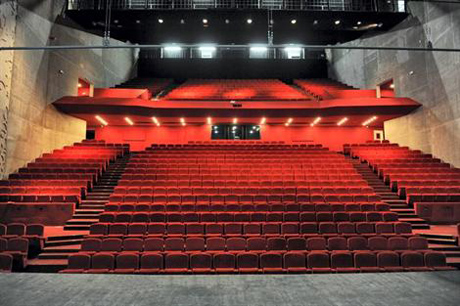 The Saint-Nazaire Theatre by K-architectures