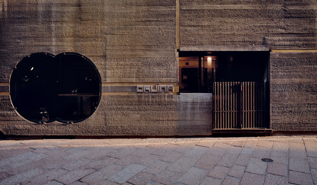 Gavina Showroom, Bologna, 1961-63, street façade from Via Altabella. © Klaus Frahm/ARTUR IMAGES