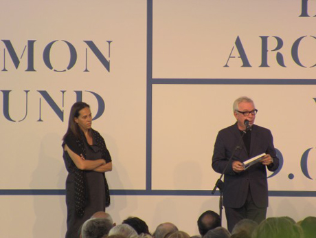 Ines Lobo, curator of the Portugal Pavilion, accepting the Golden Lion for Lifetime Achievement on behalf of Alvaro Siza