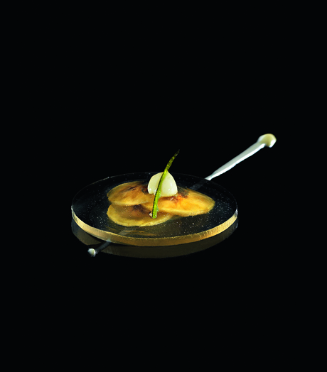 Lime and banana ravioli, from D.O.M. Photograph by Sergio Coimbra