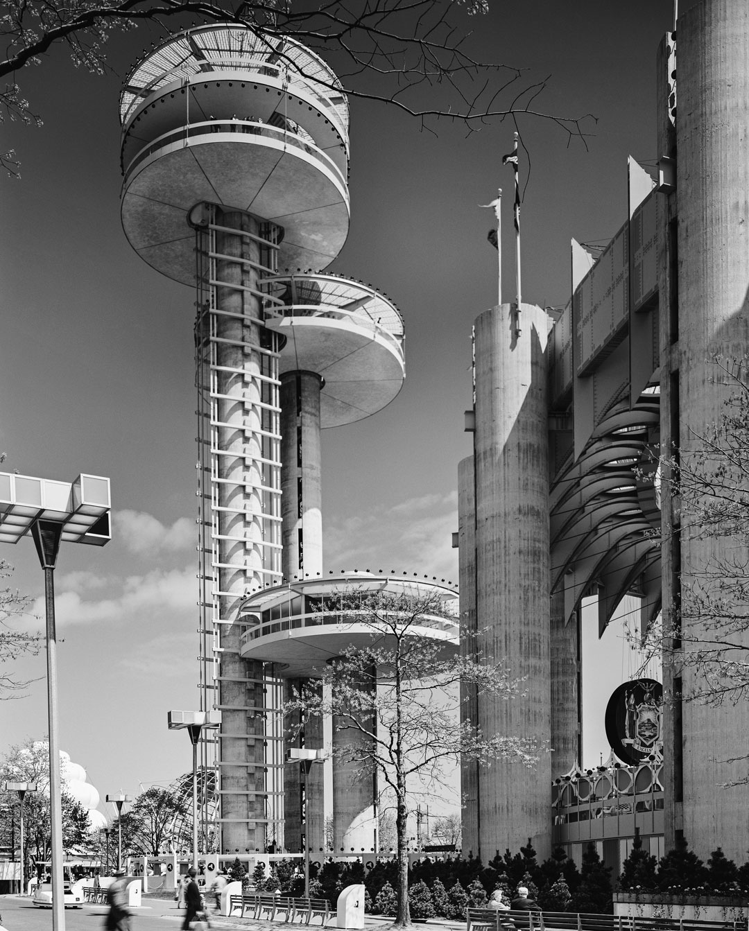 Ezra Stoller: Risley and Gould, Magnavox Research Laboratory (1960), Torrance, CA, 1961.