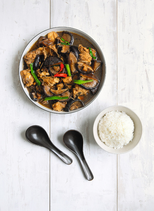 Braised chicken with mushrooms, from China: The Cookbook