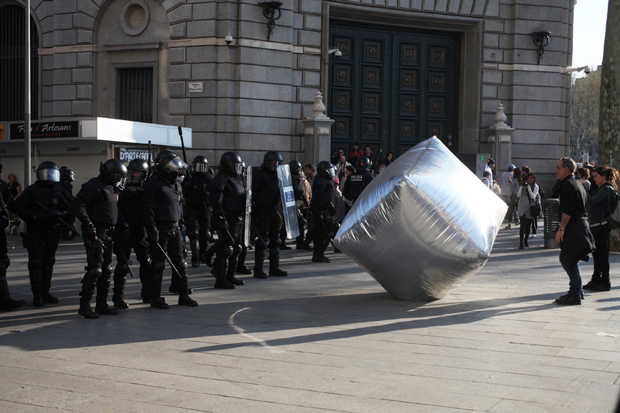 Inflatable cobblestone, action of Eclectic Electric Collective in co-operation with Enmedio collective during the General Strike in Barcelona, 2012. © Oriana Elicabe/ Enmedio.info
