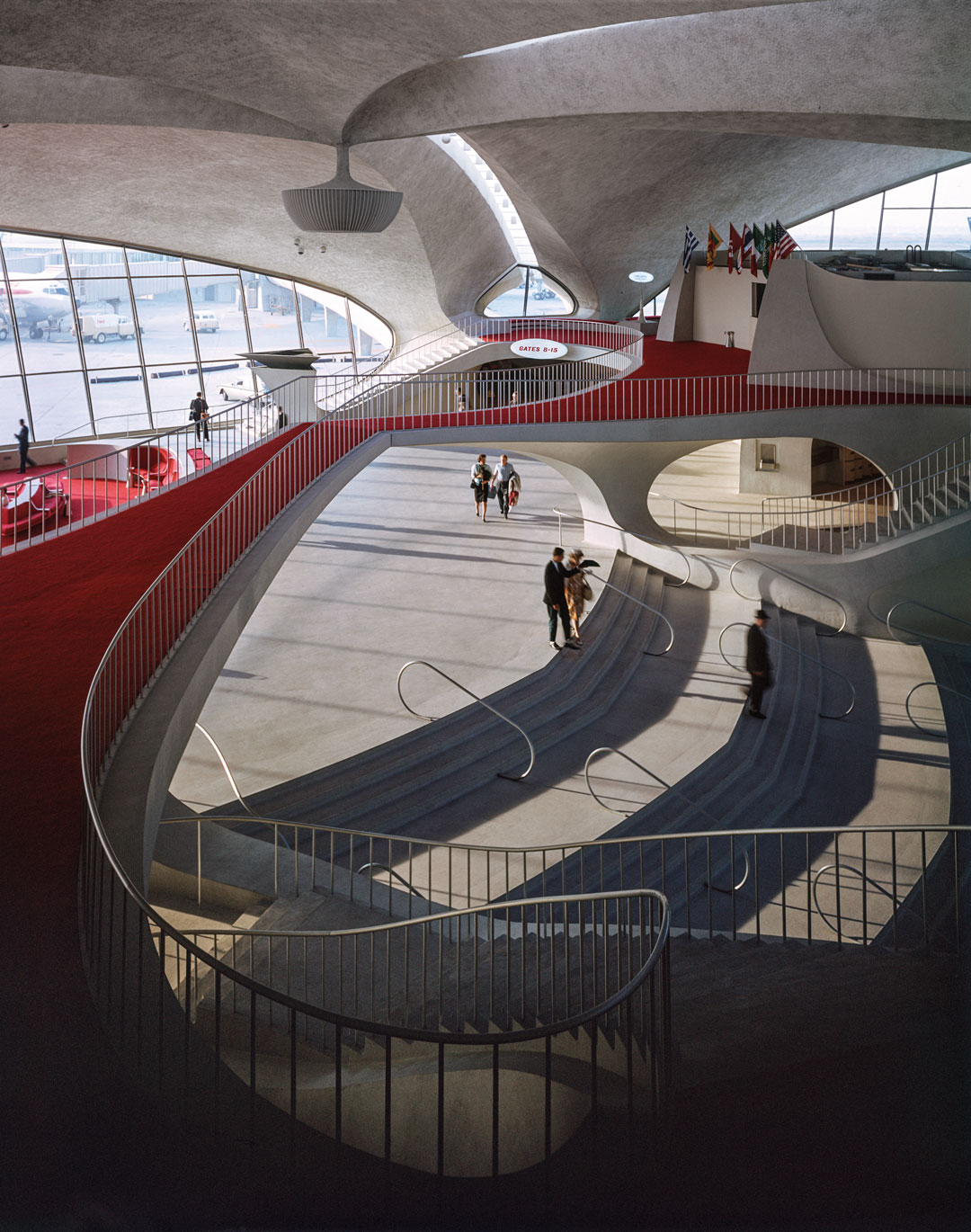 Eero Saarinen, TWA Terminal, Idlewild Airport, now John F. Kennedy International Airport (1962) New York, NY 1962, by Ezra Stoller