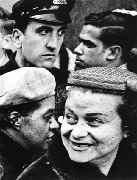 4 Heads, New York (1955) by William Klein