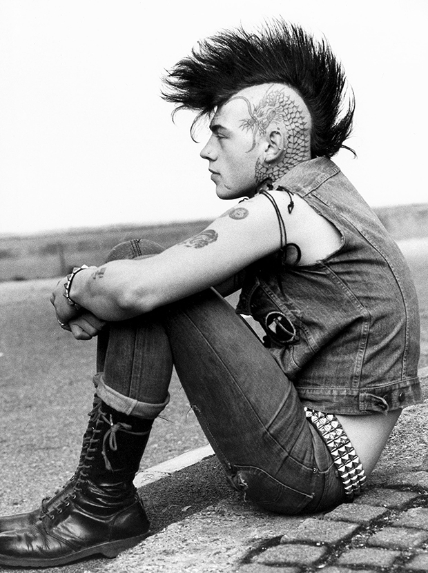 A British punk with tattoos, piercings and Mohawk, 1982. From The Barber Book. © Getty Images / sspl / Manchester Daily Express