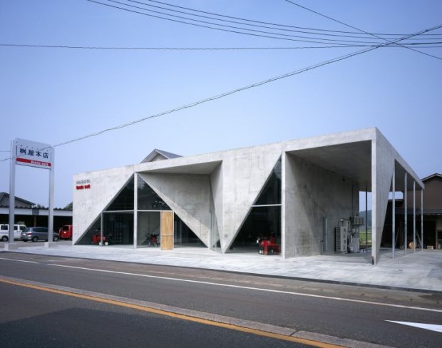 Akihisa Hirata. Showroom H Masuya, Niigata, Japan. 2006–07. Image courtesy of Nacása & Partners Inc. From A Japanese Constellation