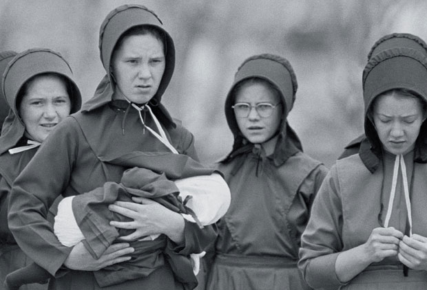 Amish women, Pennsylvania, USA, 1985