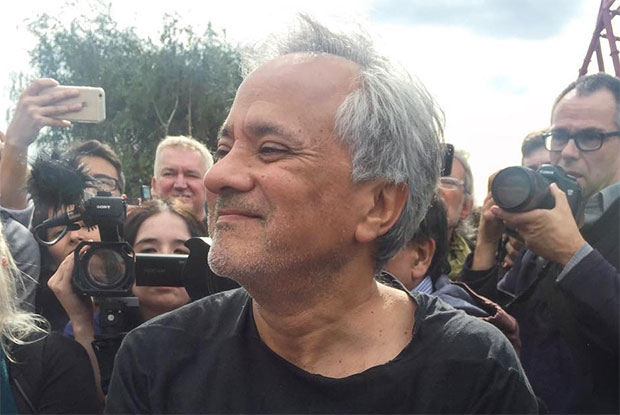 Kapoor during his and Ai Weiwei's 2015 refugee walk through London