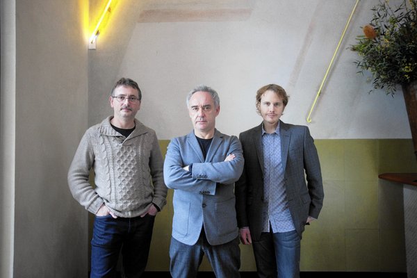 Ferran (centre) with Andoni Aduriz of Mugaritz (left) and Grant Achatz of Alinea. Photo by Armando L. Sanchez, for the Chicago Tribune