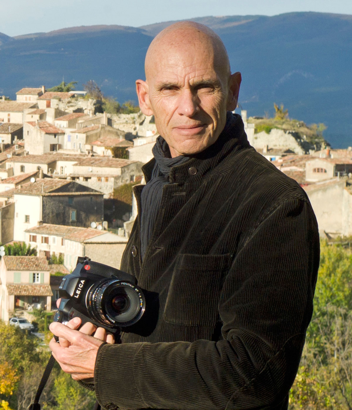 Joel Meyerowitz. Photo by Maggie Barrett. Image courtesy of Rencontres d'Arles. © Maggie Barrett