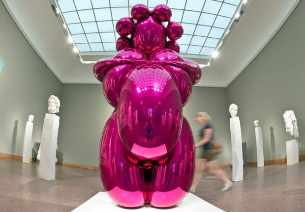 Balloon Venus (Magenta) (2008 - 2012) by Jeff Koons