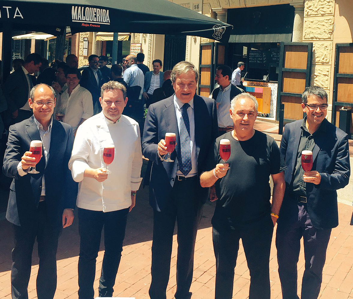 Albert Adrià (second from left), Ferran Adrià (second from right) and Ferran Centelles (far right) toast their new beer