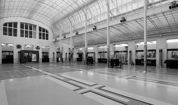 Otto Wagner Main counter hall of the Postparkasse as depicted in Art in Vienna 1898-1918