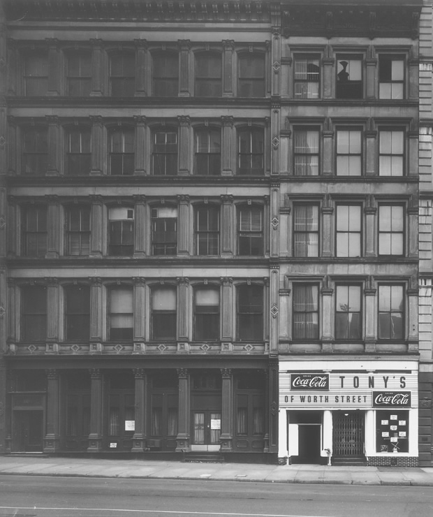 New York, 1969, by Elliott Erwitt