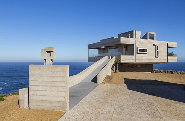 Casa Mirador by Victor Gubbins. Photography by Marcos Mendizabal