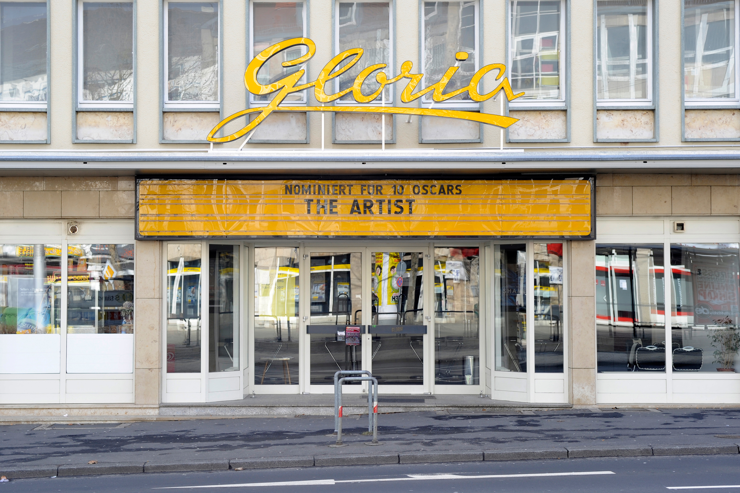 Gloria Kino, Kassel
