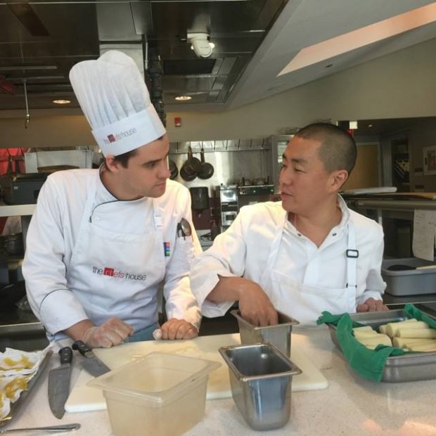 Lee works with students of Chef's House. Image courtesy of George Brown's Facebook page 
