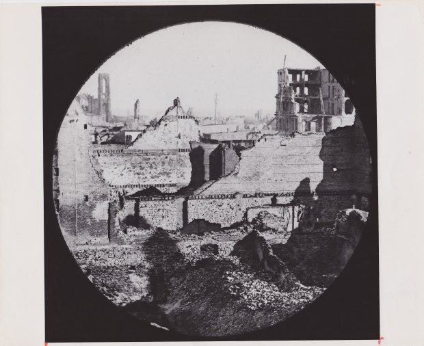 Court house at Dearborn and Randolph circa 1871, Chicago. Image courtesy of RIBA