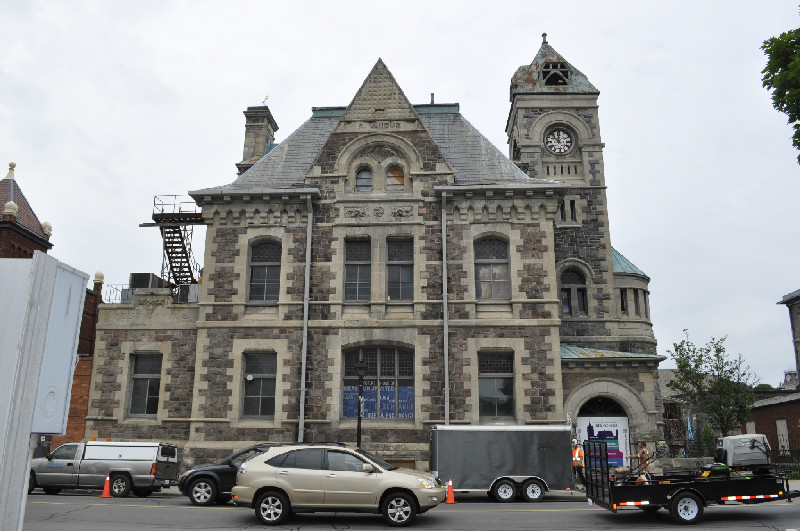 The library prior to rennovation. Image courtesy of the Cambridge building department