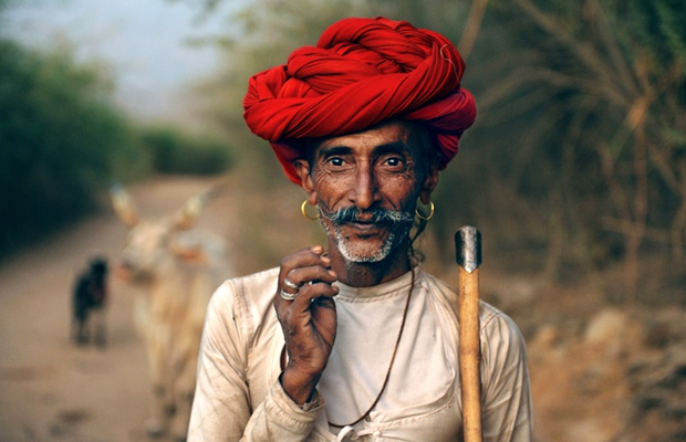 CVR Steve McCurry, Rabari Shepherd (2009), Rajasthan, India