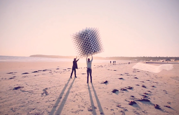 Sash Reading and Heather & Ivan Morison's 'Three Cubes Collide' gets a final helping hand before it flies above the Jersey Beach