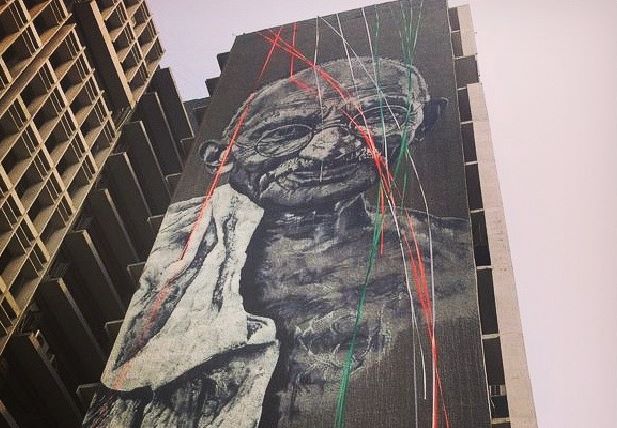 Hendrik “ecb” Beikirch's Delhi police building mural, St.Art Delhi, 2014