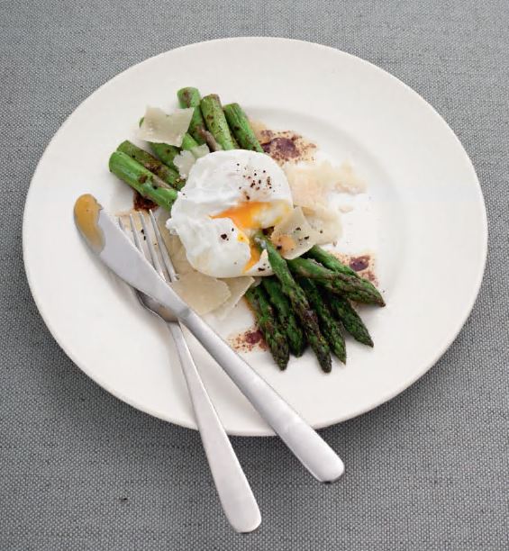 Asparagus  and poached egg with balsamic butter, from Simple Classic by Jane Hornby