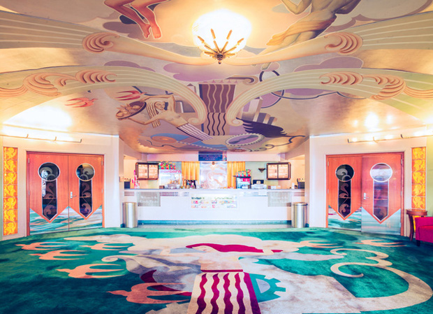 Orinda Theatre, Lobby, Orinda, California, 2014 © Franck Bohbot 