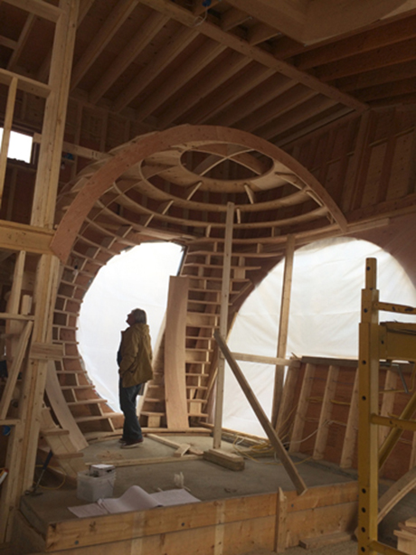 Steven Holl inspects work on the Ex of In House - image courtesy of Steven Holl