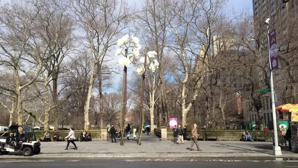 Two Orchids (2016) by Isa Genzken. Image courtesy of Central Park Conservancy