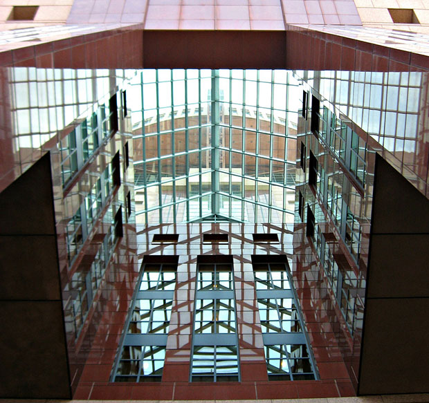 Humana Health Care Building, interior - Michael Graves