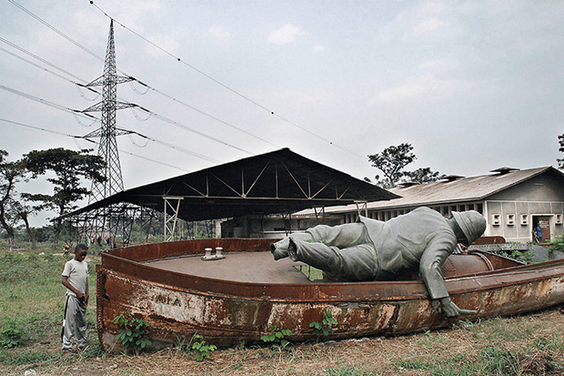 Guy Tillim, from the series Congo Democratic (Statue of Stanley That Used to Overlook Kinshasa)