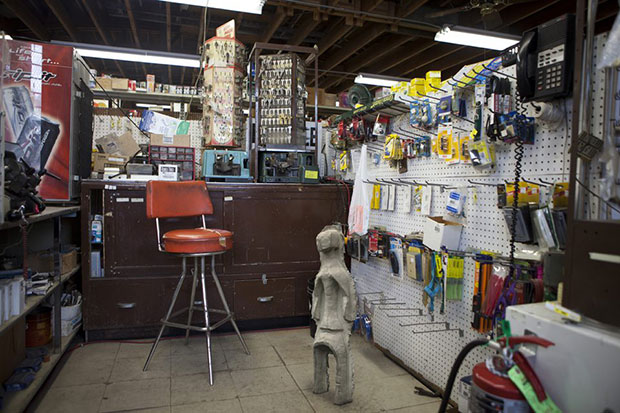 Halsted Hadware Store, Chicago, 2014. Photo by Sara Pooley. Courtesy of Theaster Gates and Sara Pooley