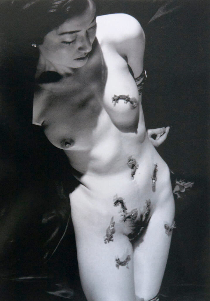 Tokyo Comedy 1995-1997 - 50 x 35 cm C-Print by Nobuyoshi Araki