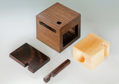 Rui Grazina, RG02 Jewellery Box expanded (2010)