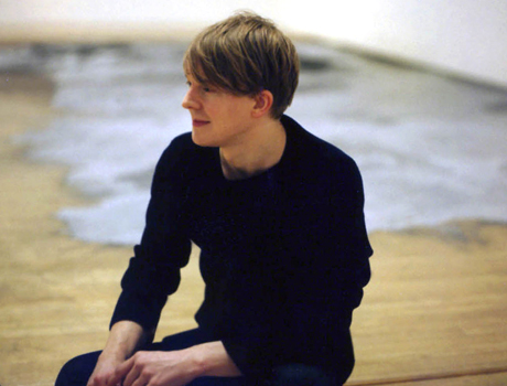 Roger Hiorns