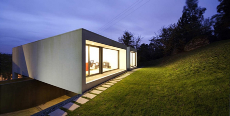 Exterior view of Rui Grazina's Private House in Barcelos