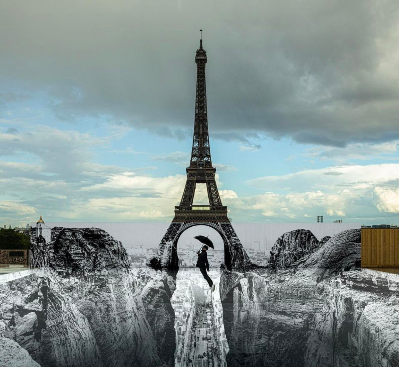 Black Eiffel Tower Lifesize Cardboard Standup, Paris
