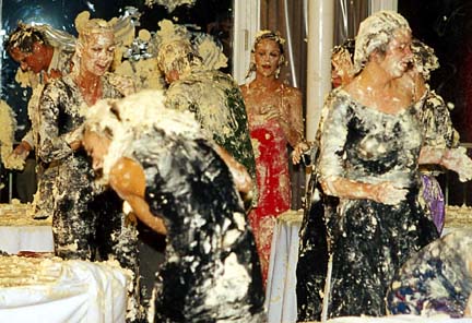 Still from Alexej Koschkarow's Pie Fight (2003)