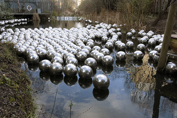 Yayoi Kusama's Narcissus Garden (1966) as installed at the Victoria Miro gallery, London. Image courtesy of Victoria Miro