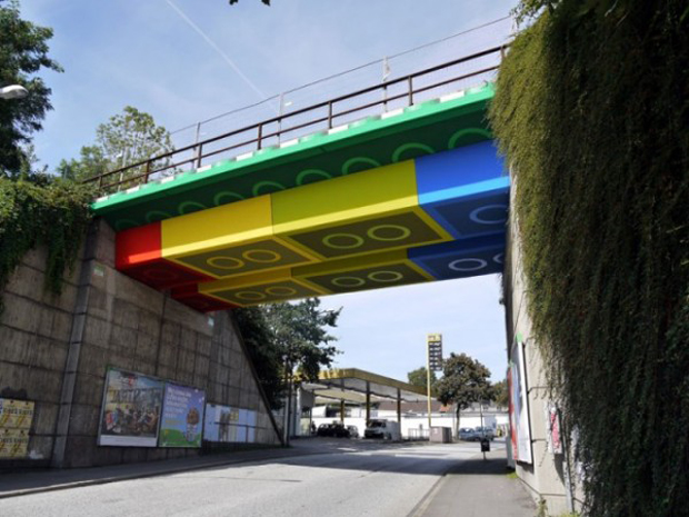 'Lego' bridge - MEGX